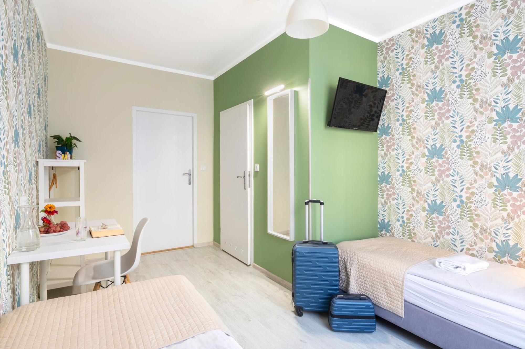 Deluxe Twin Room Bathroom